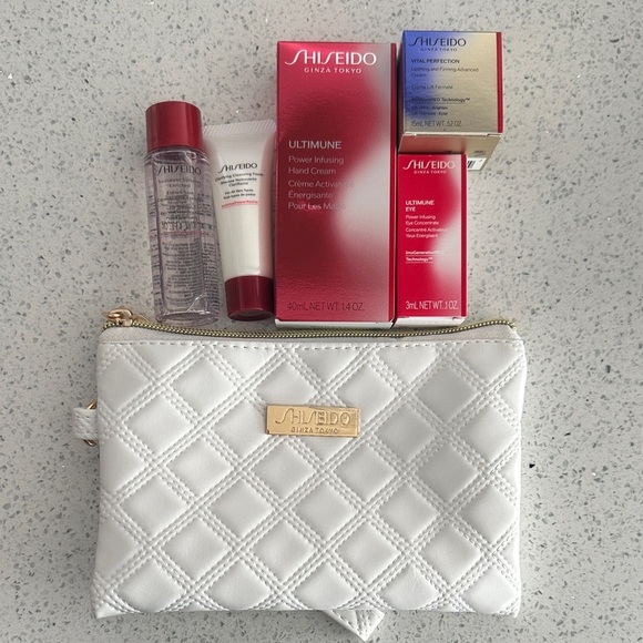Shiseido White Quilted Clutch with Skincare Essentials - Picture 1 of 3
